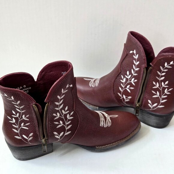 Sterling River Boots Womens 9 Burgundy Leather Embroidered Ankle Booties Western - Picture 11 of 11